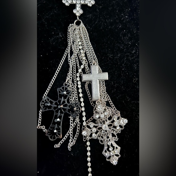 🔥SALE🔥Charming Charlie Silver Cross Necklace with Tassel - Picture 5 of 7